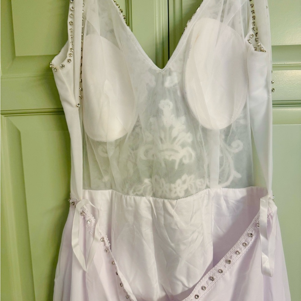 Elegant White Lace Women’s Dress - Picture 5 of 5
